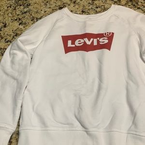 White Levi’s girl sweater